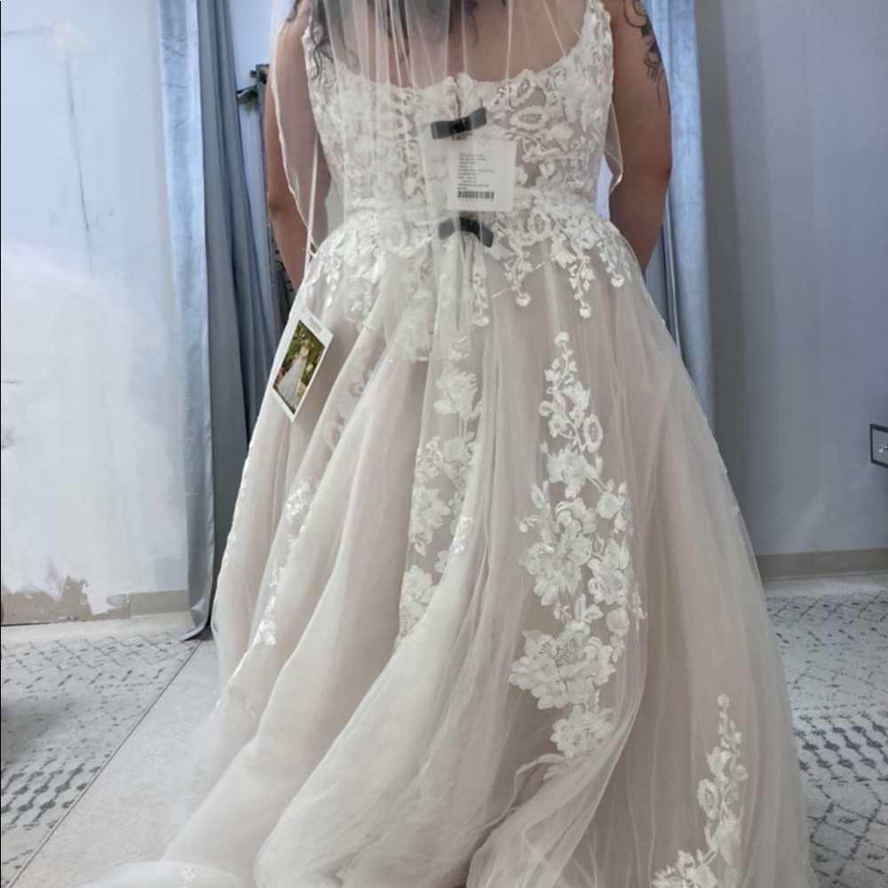 Plus Size Wedding Dress!